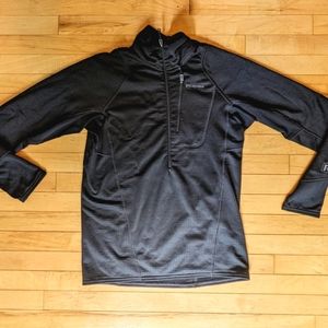 PATAGONIA - Mens R1 1/4 zip pullover fleece. Size M/L. Black.